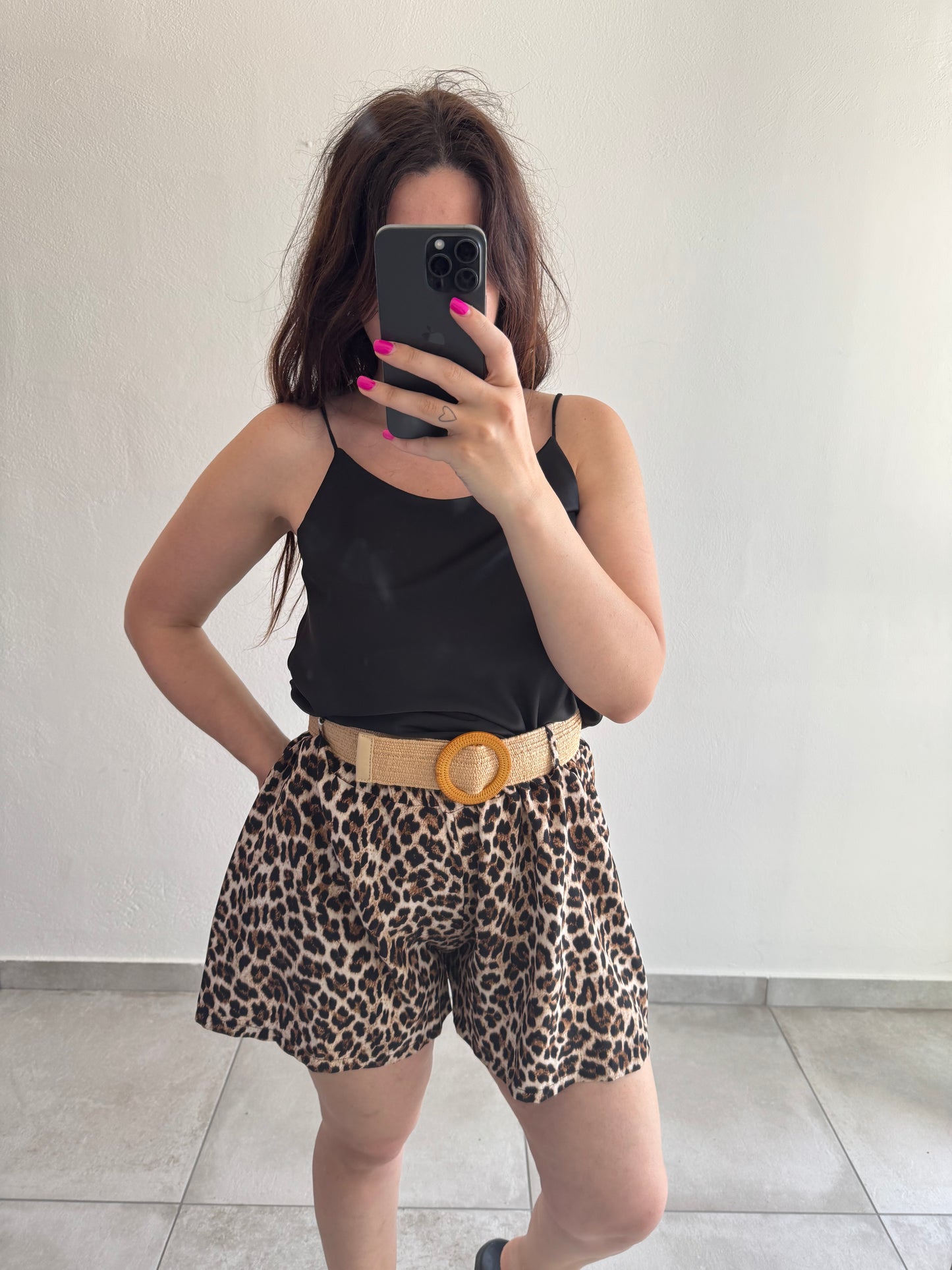 Short Sara