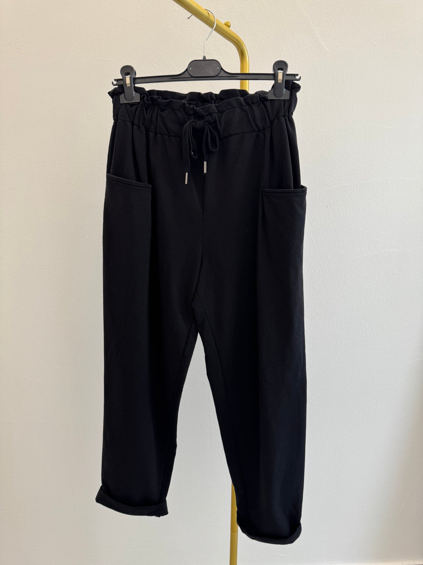 Pantaloni tasche