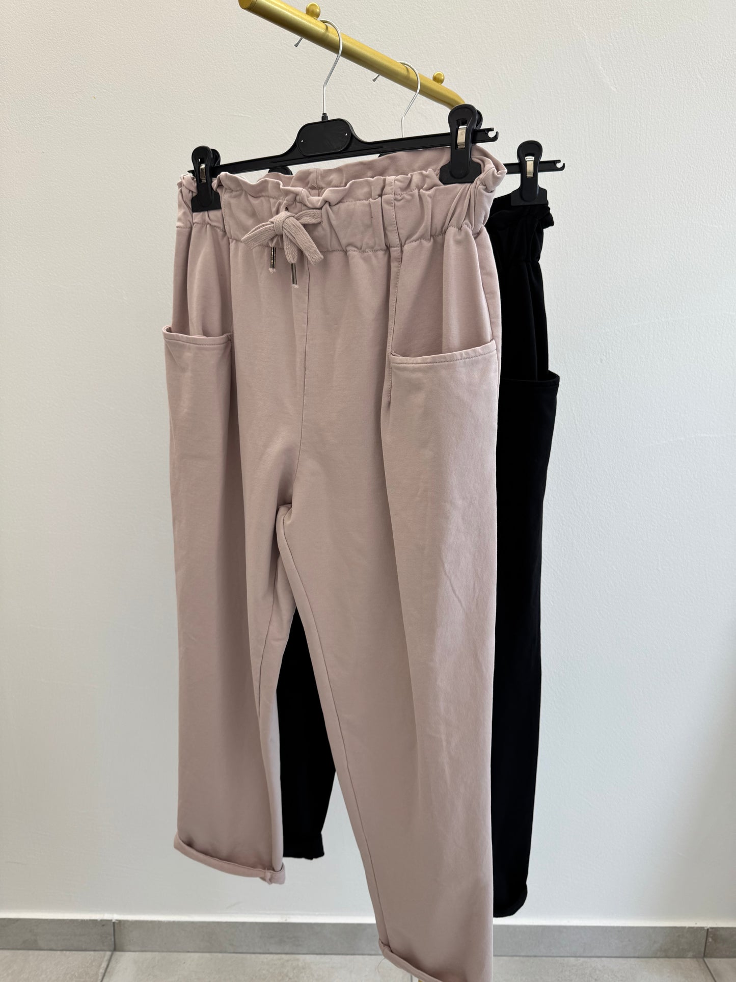 Pantaloni tasche