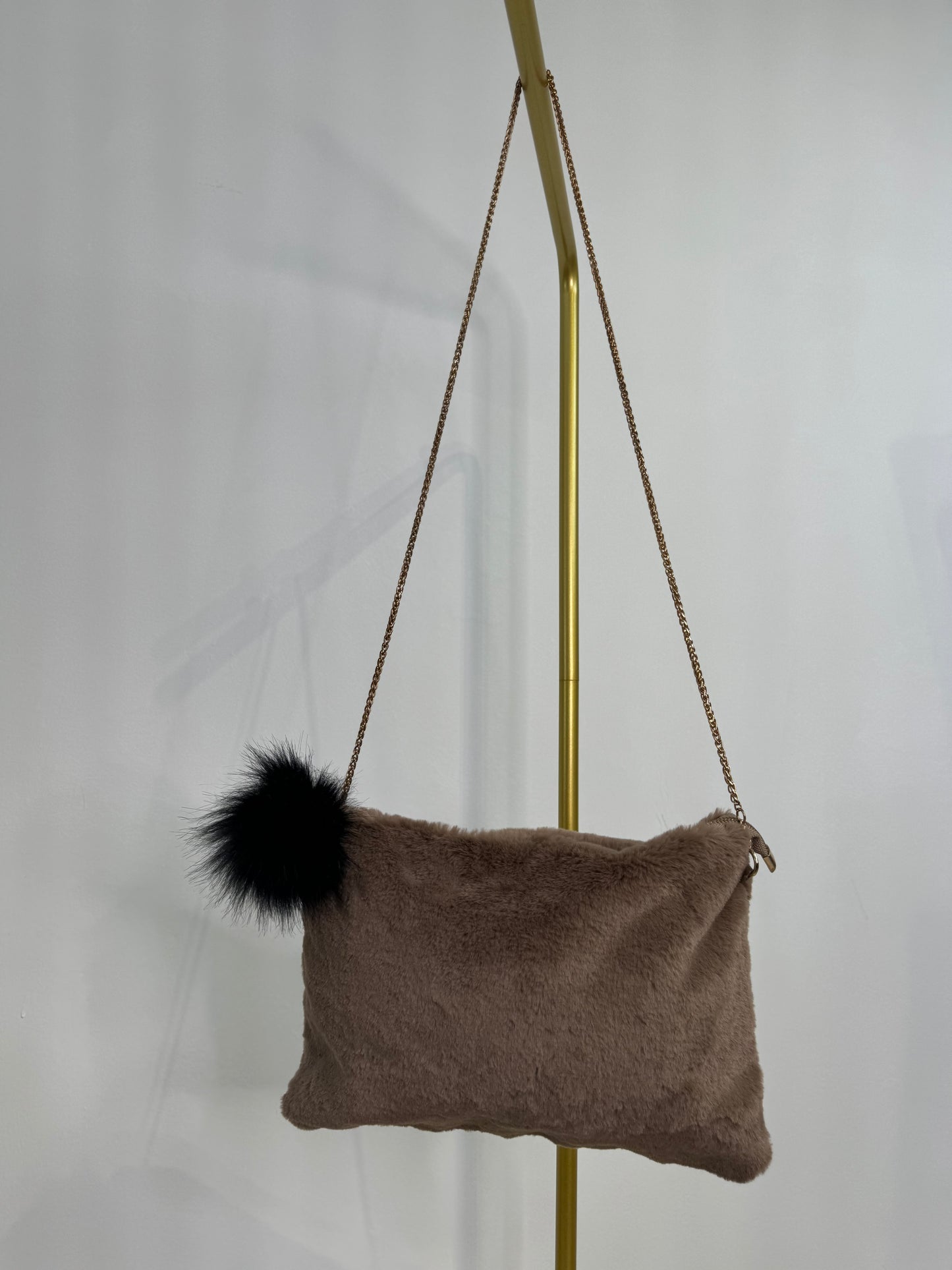 Borsa Shelly