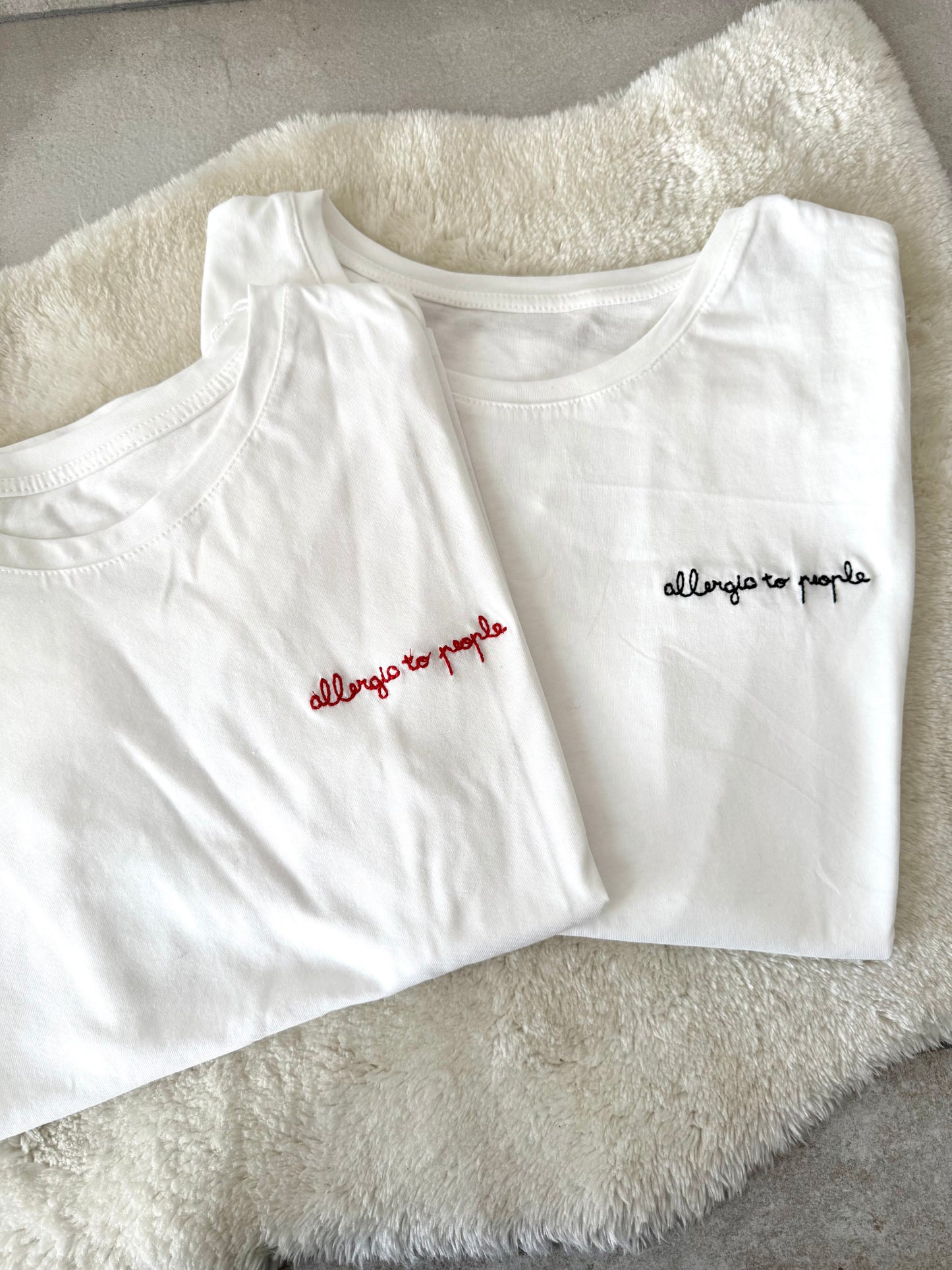 T-Shirt “Allergic to people”