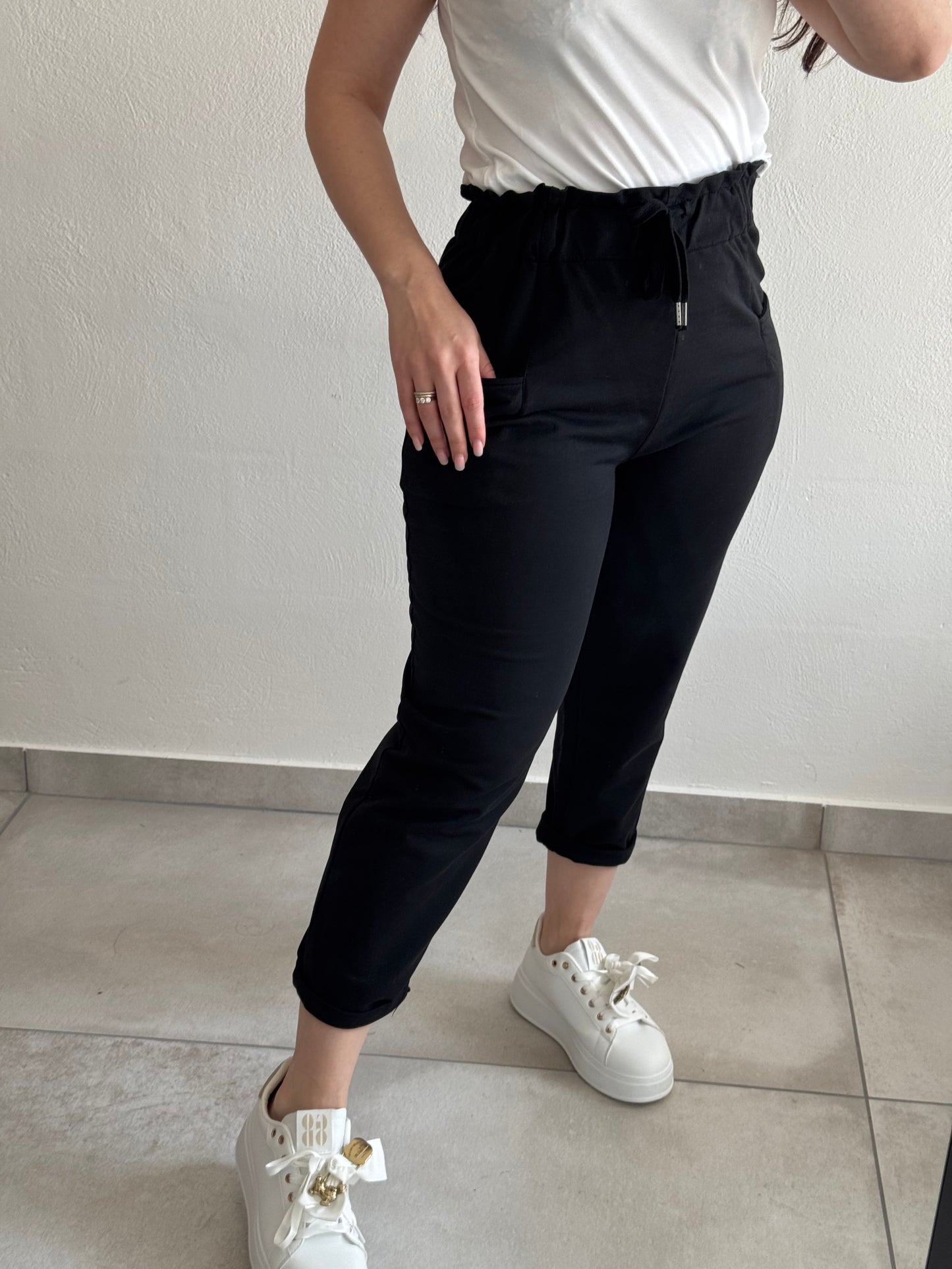 Pantaloni tasche