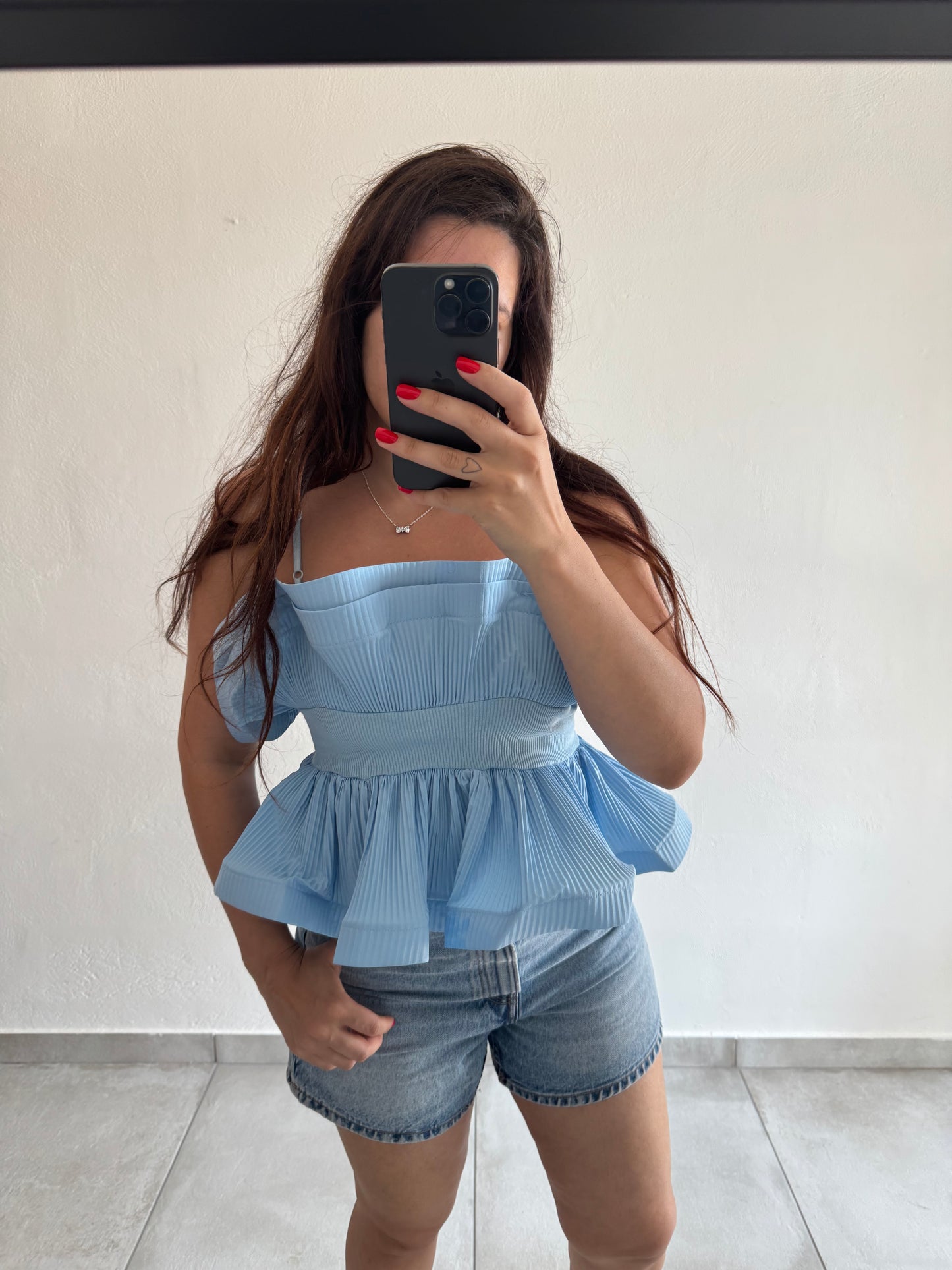 Top Chiara
