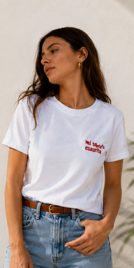 T-shirt ricamo “Mi sento esaurita”