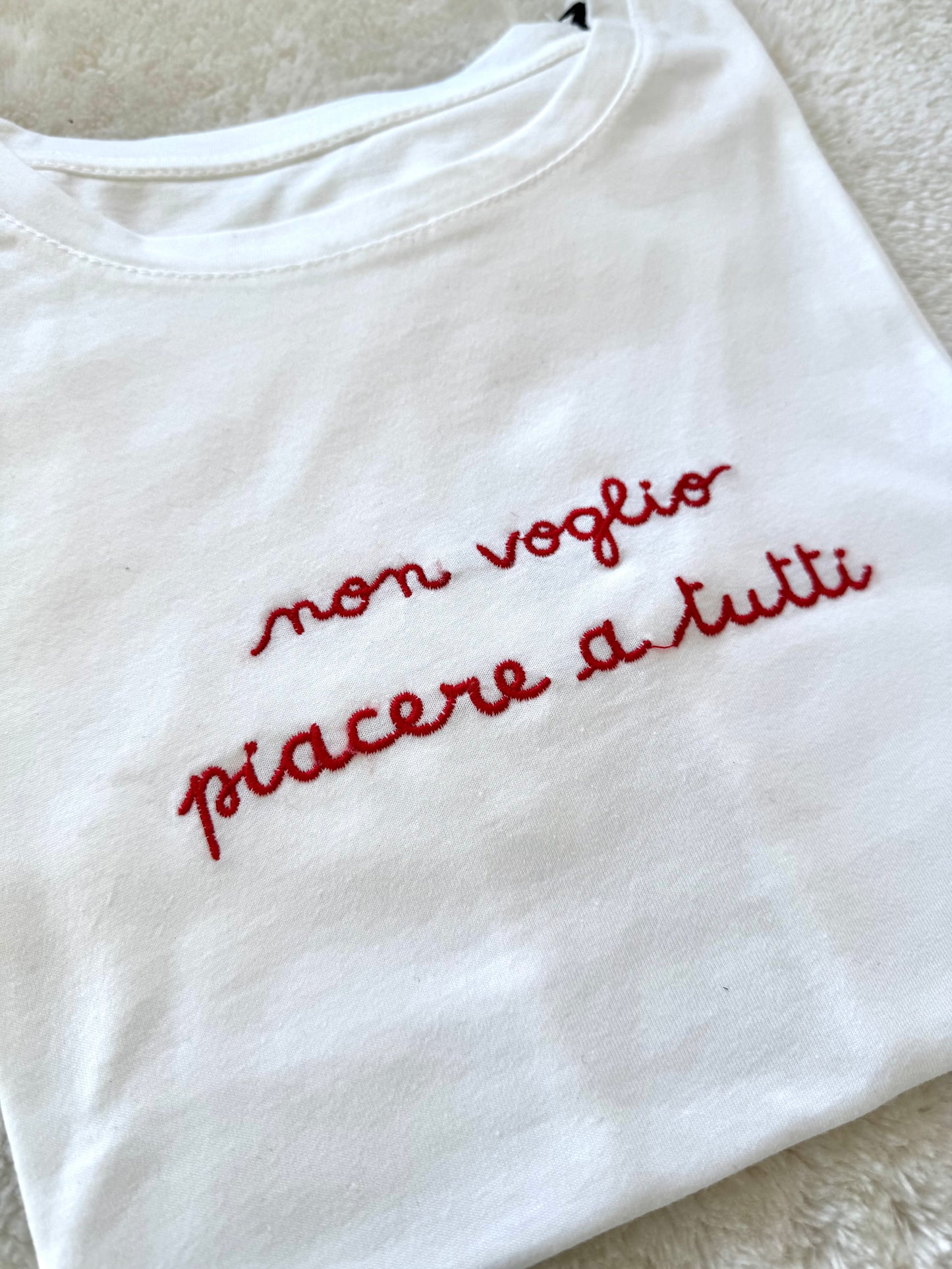 T-shirt “Non voglio piacere a tutti”