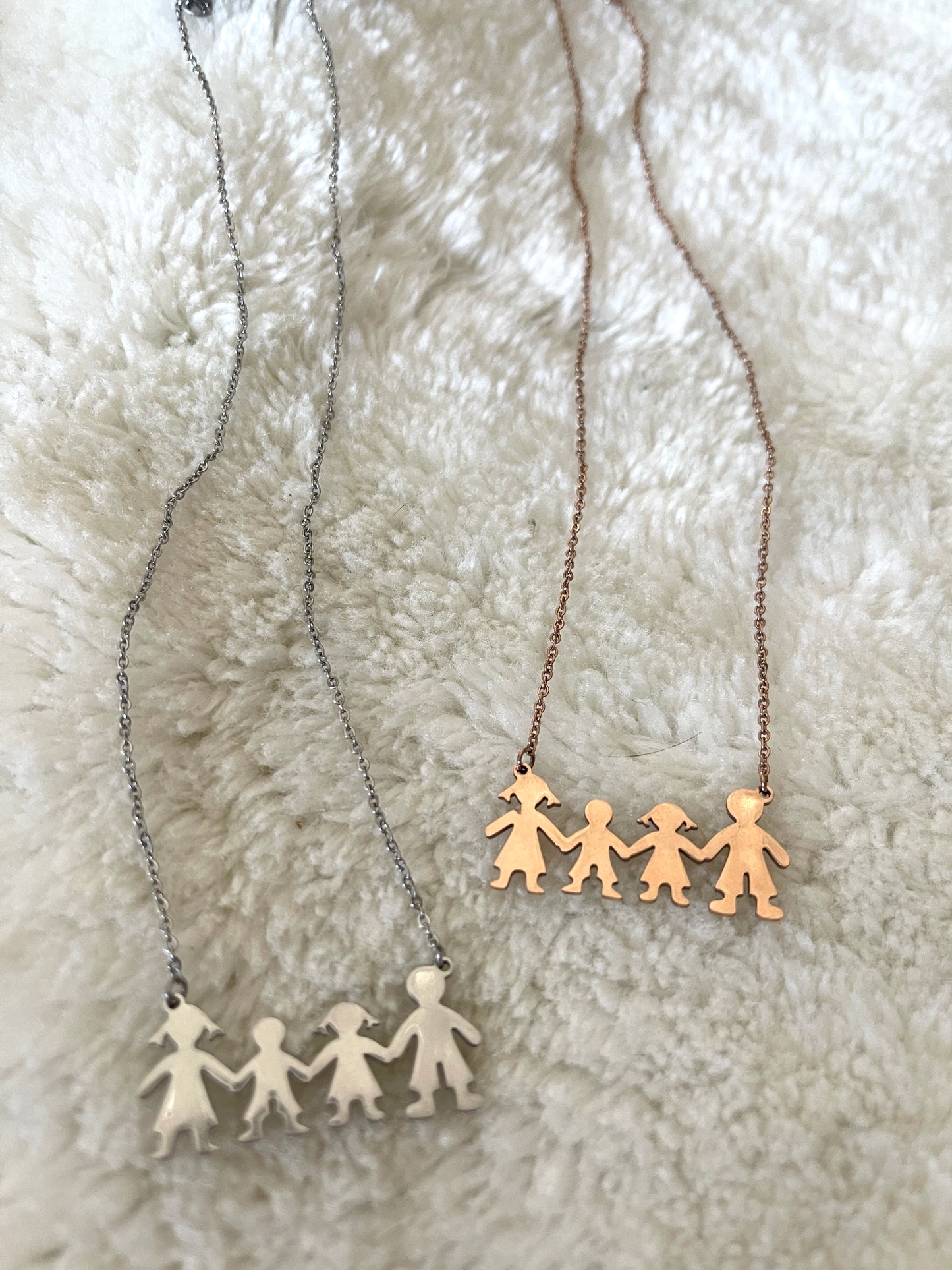 Collana Family