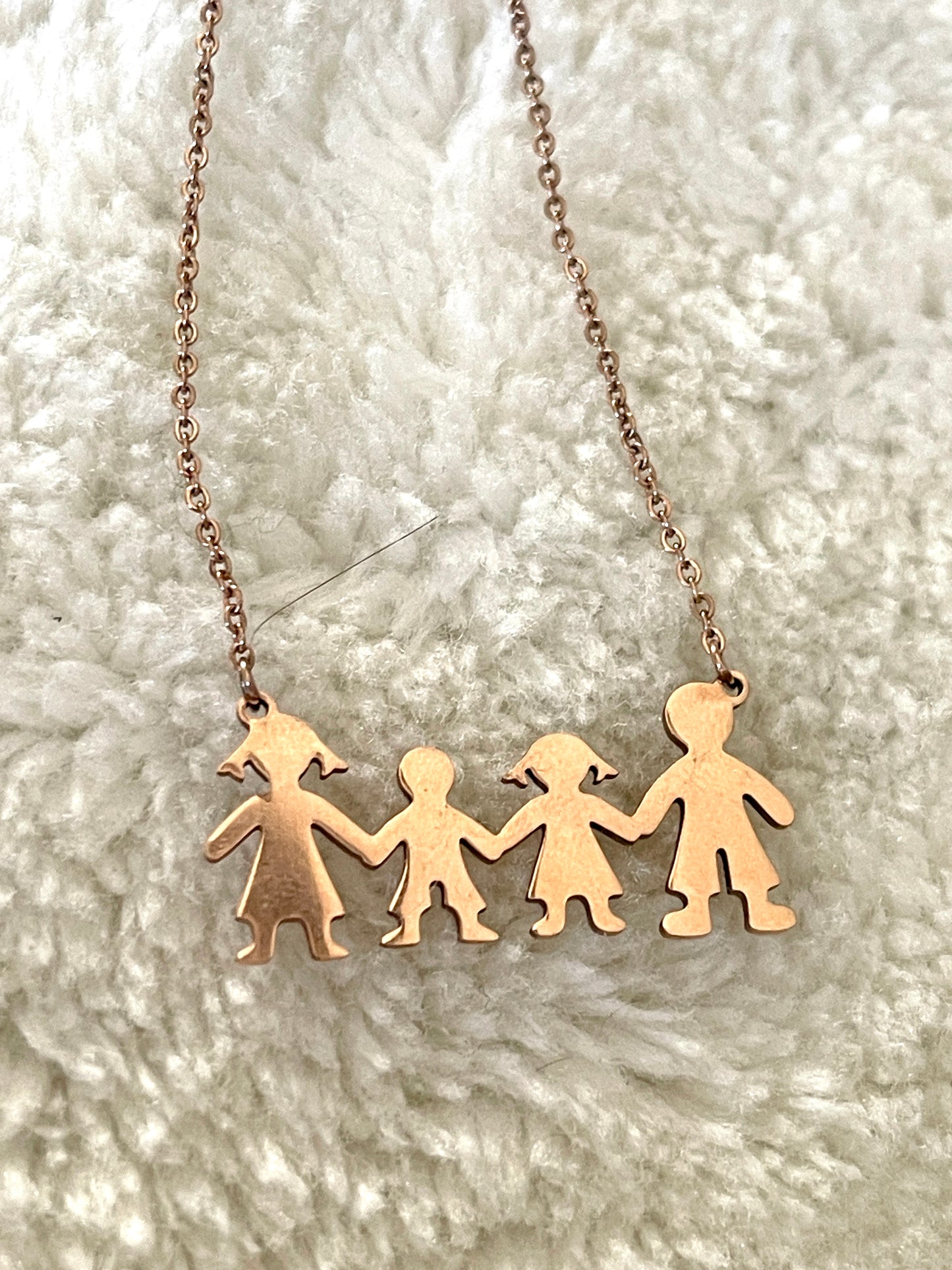 Collana Family