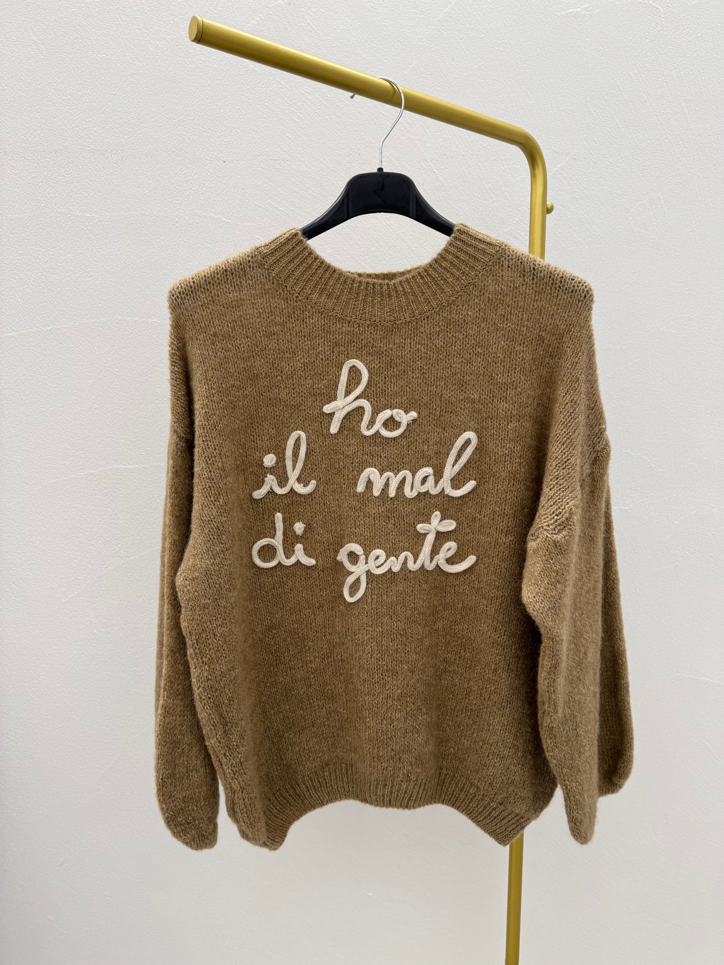 Maglione “ Ho il mal di gente”