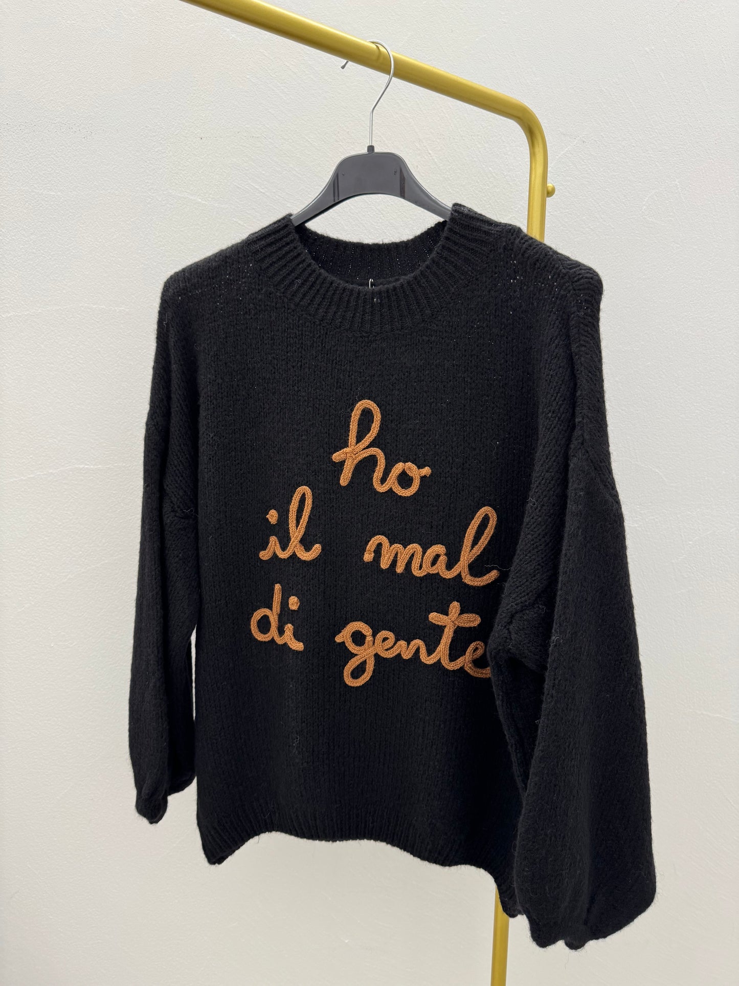 Maglione “ Ho il mal di gente”