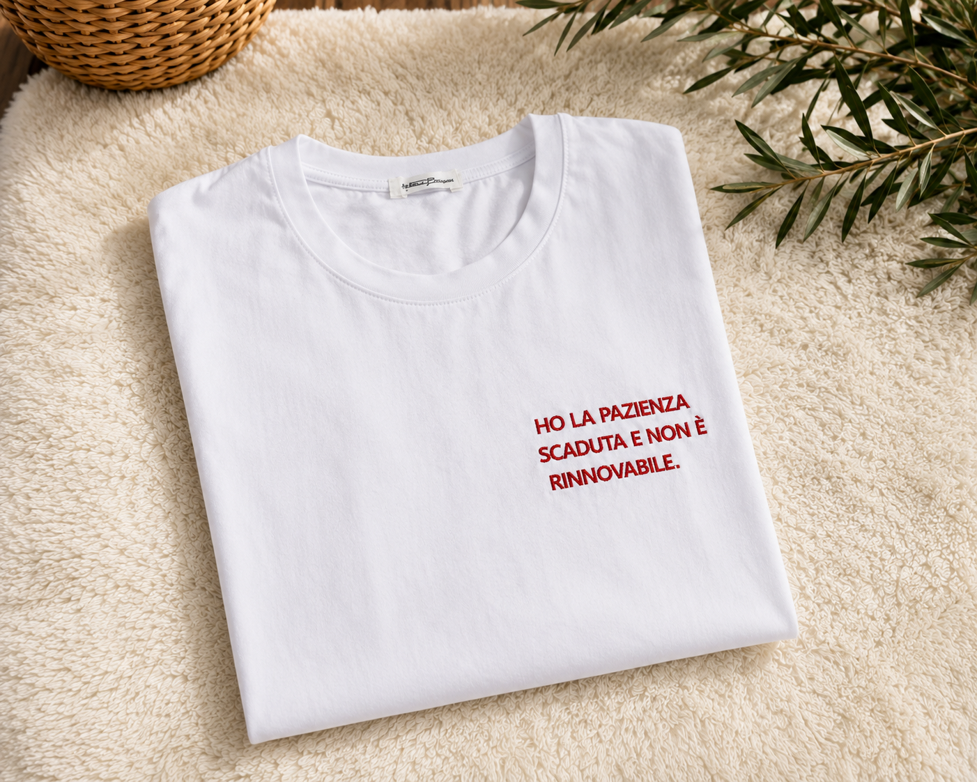 T-shirt “ho la pazienza scaduta e non è rinnovabile”